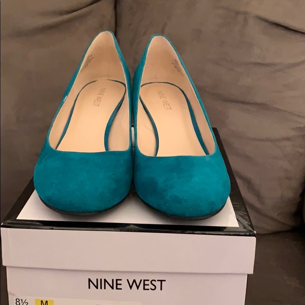 teal nine west wedges. - Picture 1 of 3